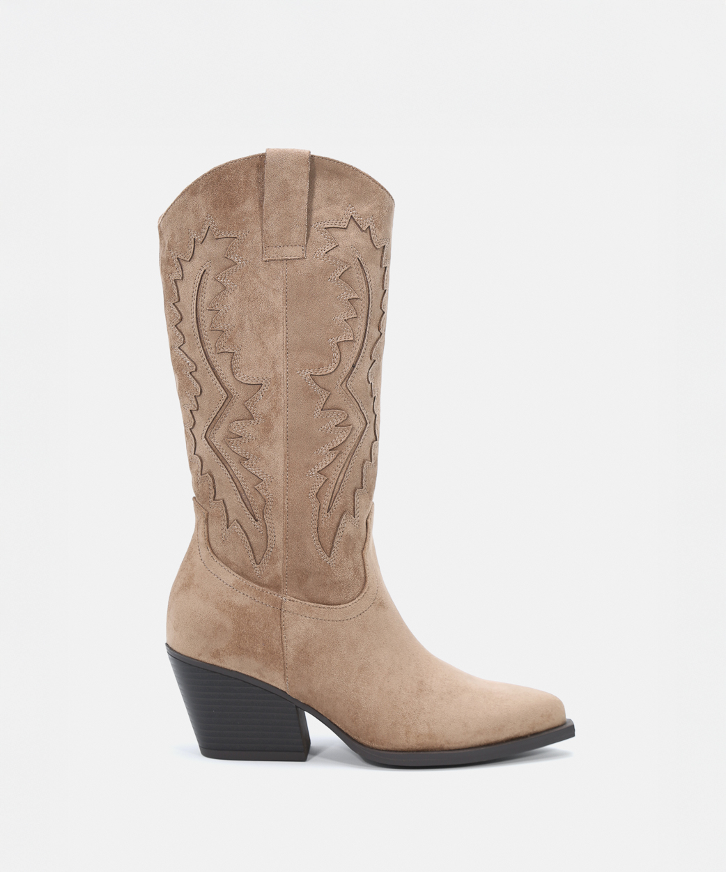 Botas cowboy bordado tacón 